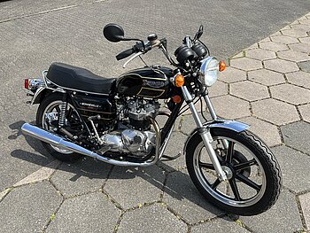 Triumph T 140D Bonneville Special